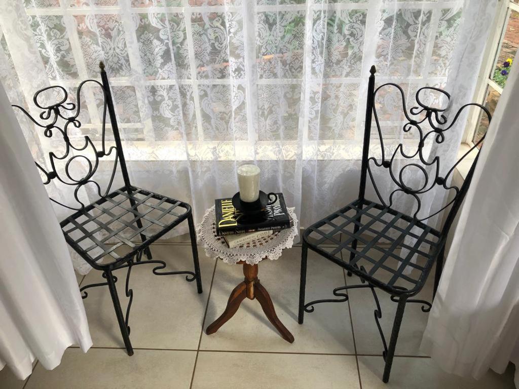 Thee View Hotel Hartbeespoort Buitenkant foto
